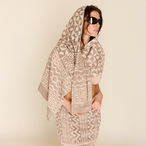 BEIGE SCARF